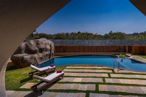 evolve back|evolve back hampi.
